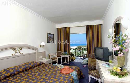 Pilot Beach Hotel 13